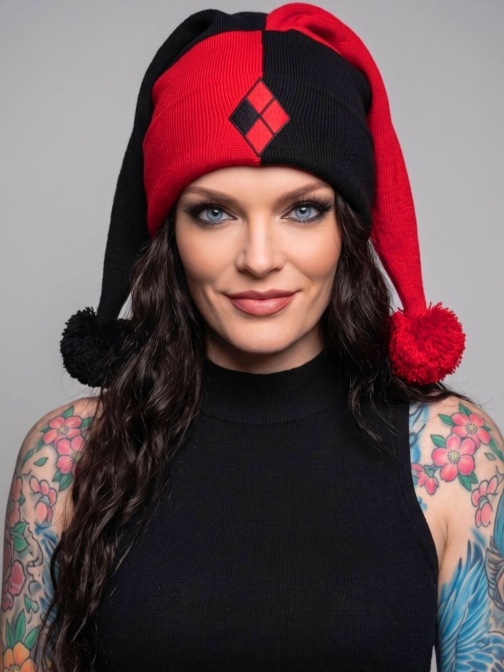 DC Comics ✦ Good To Be Bad Knit Beanie ✦ Harley Quinn Jester Pom-Poms Diamond OS